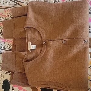 GAP Women's 100% Merino Wool Tan Cardigan Sweater